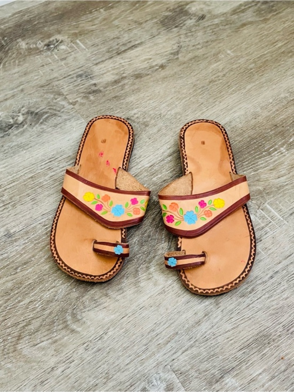 Colorful Embroidered Floral Leather Sandals – Women’s Size 9 – Boho Summer